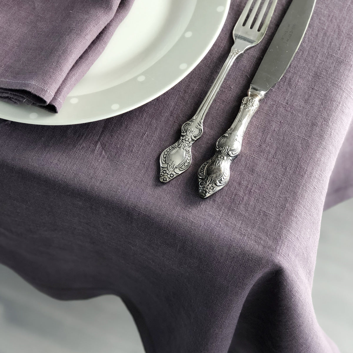 lifestyle | Lavender Linen Tablecloth | Mitered Hem | Linen & Fonts 