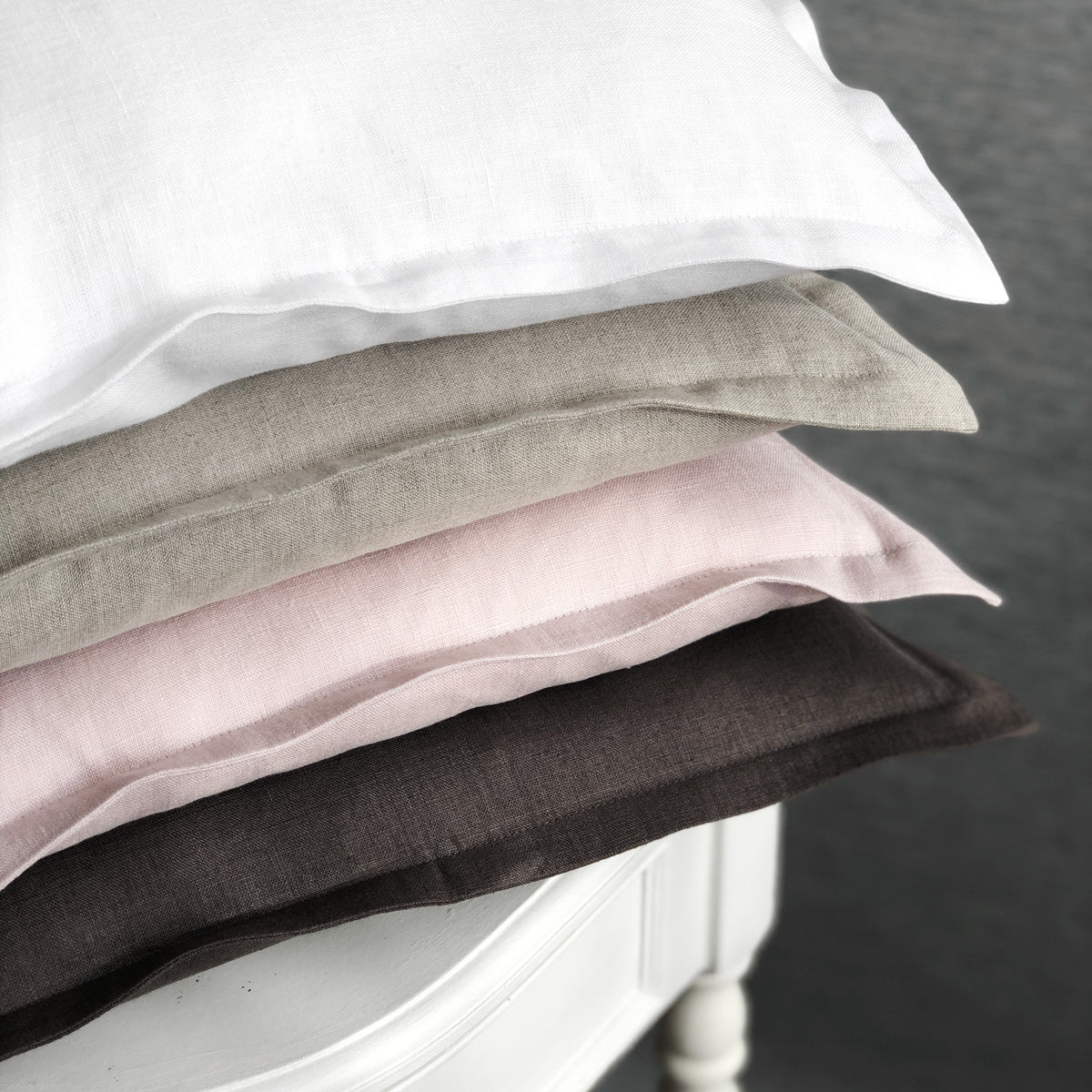 lifestyle | Linen Boudoir Pillows | Linen & Fonts 