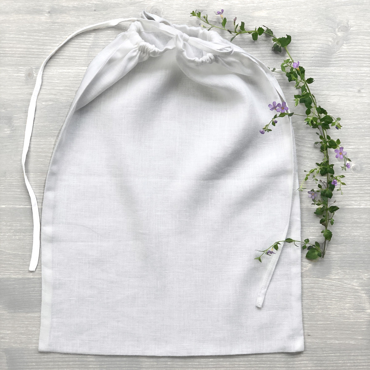 lifestyle | Medium Linen Drawstring Produce Bag | Zero Waste Packaging | Linen & Fonts 